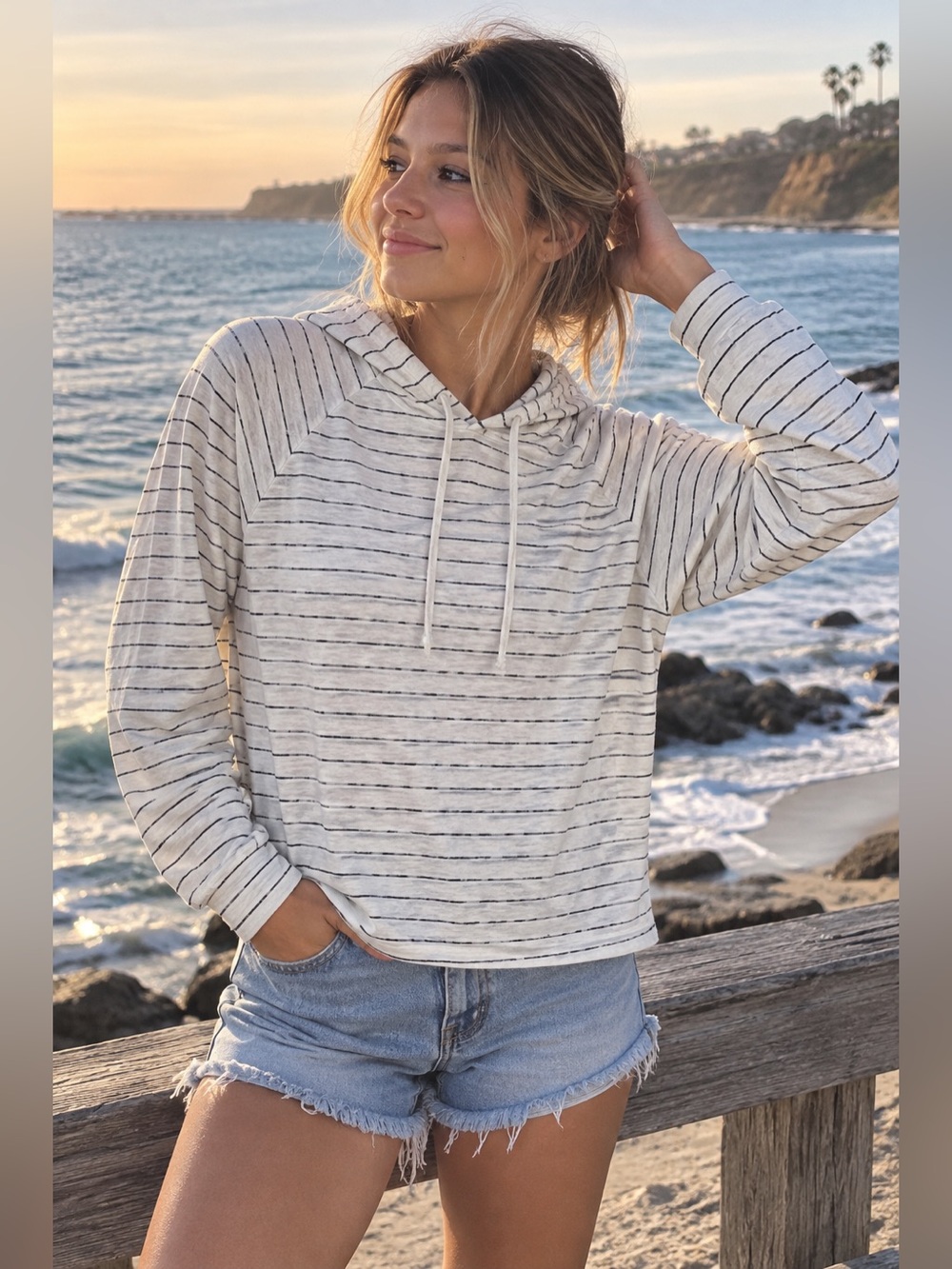 Aerie Striped Hooded Pullover Hoodie Sweater Cream Black Lightweight Size M